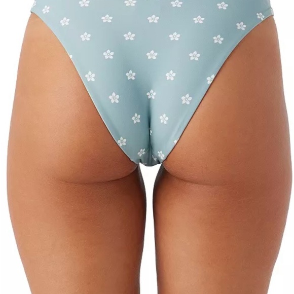 NWT O'Neill
Juniors' Saltwater Essentials Flamenco Bottom XS - Picture 2 of 3